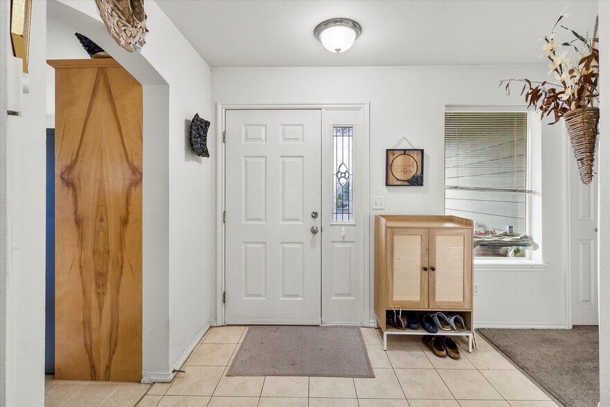 More Photos Of 344 E Bellis Fair Pky, Bellingham Apartments For Sale