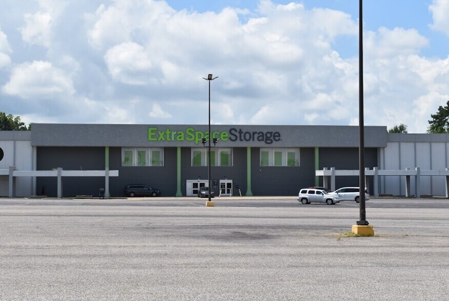 Primary Photo Of 2234-2288 E South Blvd, Montgomery Storefront For Sale