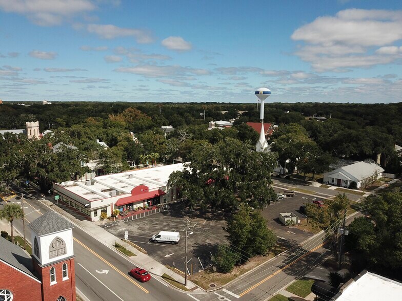 Primary Photo Of 22 S 8th St, Fernandina Beach Freestanding For Sale