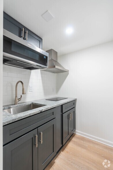 More Photos Of 803 N 2nd St, Clarksville Apartments For Lease