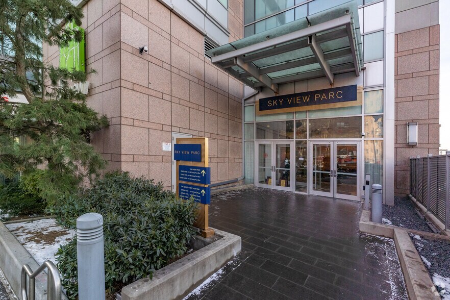 More Photos Of 40-24 College Point Blvd, Flushing Apartments For Sale