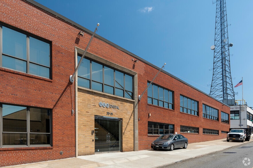 More Photos Of 33-01 Hunters Point Ave, Long Island City Warehouse For Lease