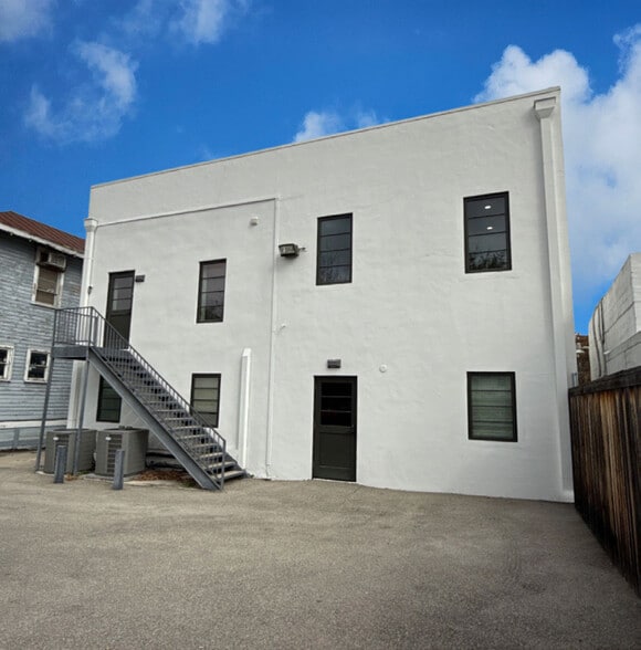 More Photos Of 322 Martinez St, San Antonio Office For Lease