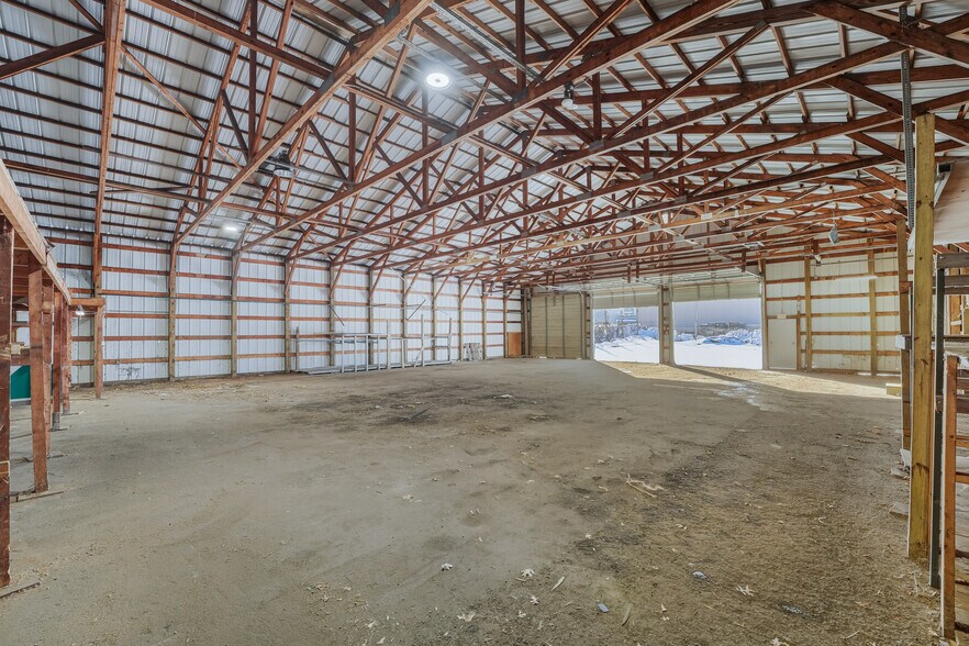 More Photos Of 1703 Western Ave, Eau Claire Industrial For Sale