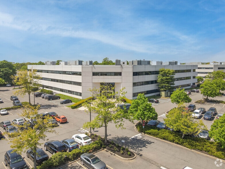 More Photos Of 155 Pinelawn Rd, Melville Office For Lease