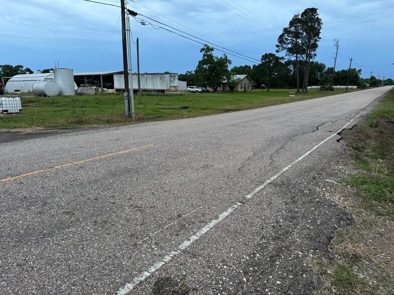 More Photos Of 20025 County Road 48, Rosharon Land For Sale