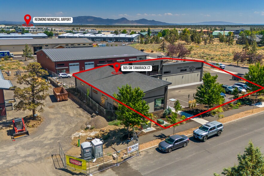More Photos Of 565 SW Tamarack Ct, Redmond Industrial For Sale