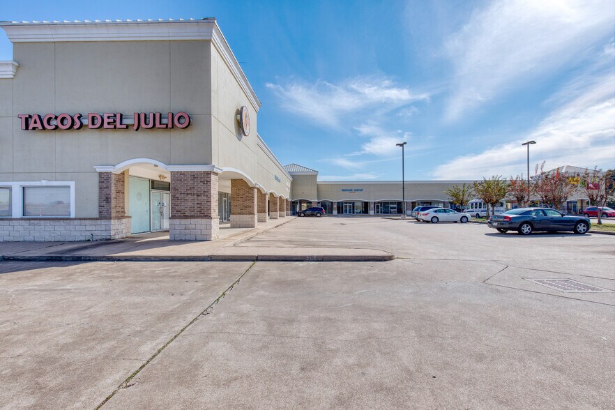 More Photos Of 16305 Westheimer Rd, Houston Unknown For Lease