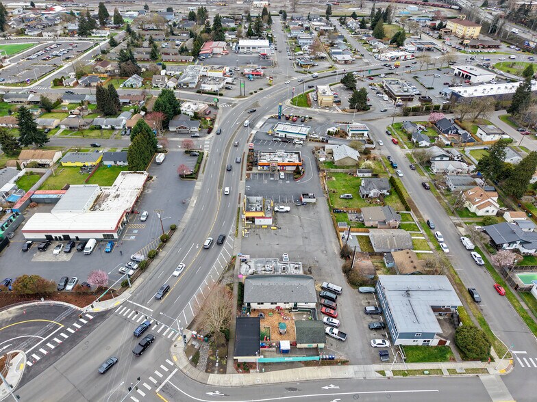 More Photos Of 914 Auburn Way S, Auburn Storefront For Sale