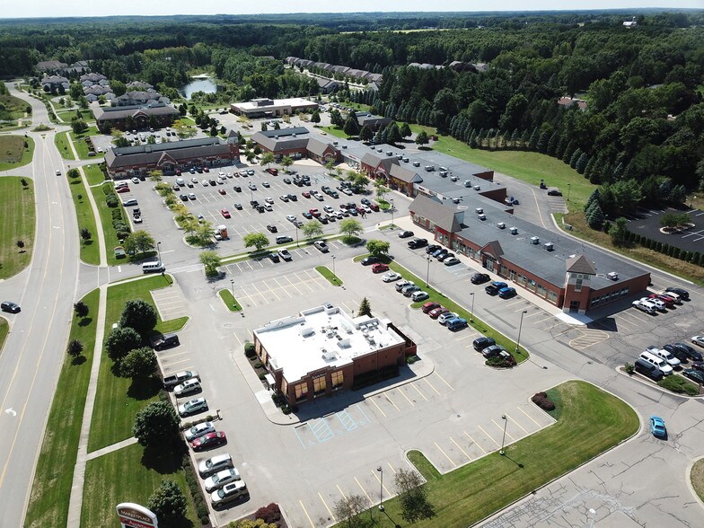 More Photos Of 701 Greenville West Dr, Greenville Unknown For Lease