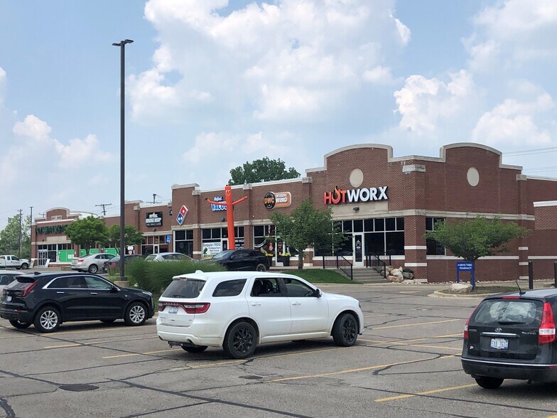 More Photos Of 999 S Lapeer Rd, Oxford Unknown For Lease