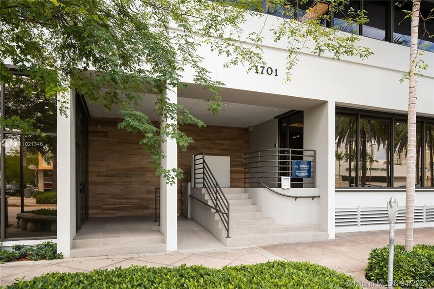 More Photos Of 1701 Ponce De Leon Blvd, Coral Gables Office For Lease