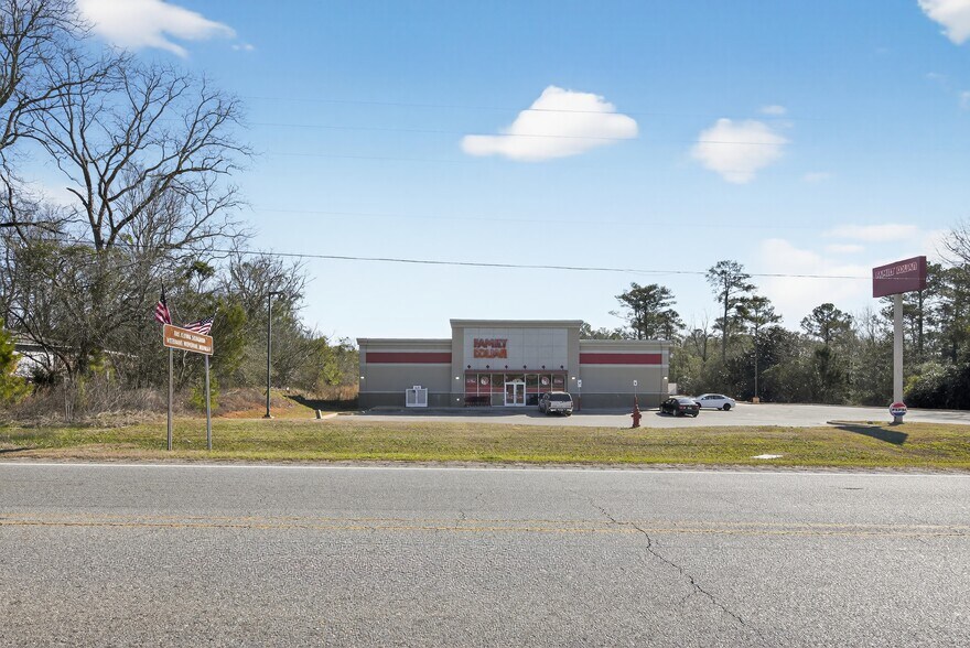 More Photos Of 17824 Montgomery Hwy, Highland Home Freestanding For Sale