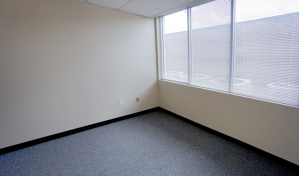 More Photos Of 7701 San Felipe Blvd, Austin Office For Sale