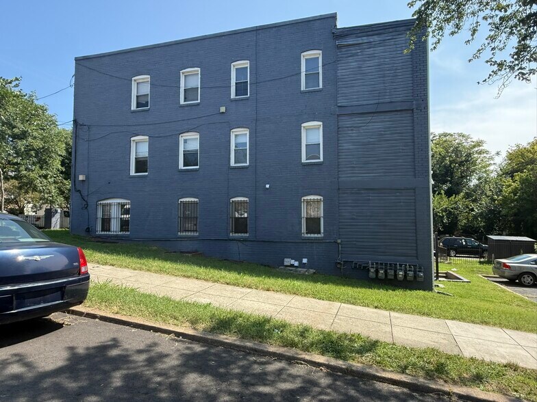 More Photos Of 2801 Jasper St SE, Washington Apartments For Sale