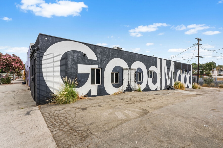 More Photos Of 5254 Alhambra Ave, Los Angeles Distribution For Sale
