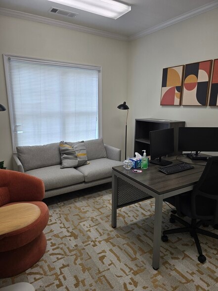 More Photos Of 110 Samaritan Dr, Cumming Medical For Sale