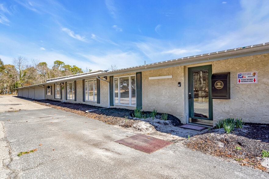 More Photos Of 55 Schoolhouse Rd, Whiting Warehouse For Lease