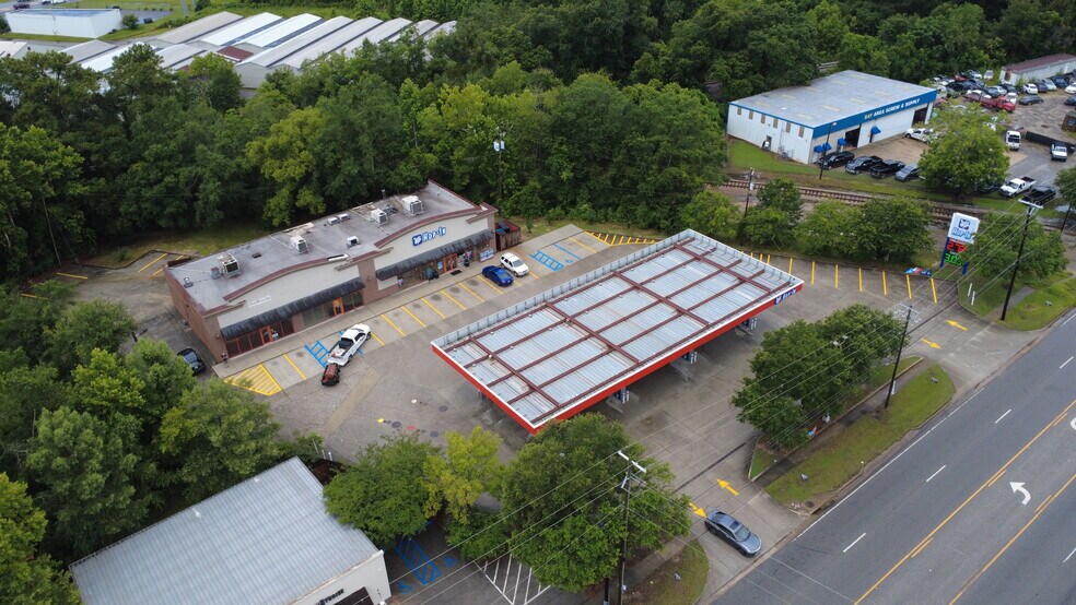 More Photos Of 3365 Moffett Rd, Mobile Convenience Store For Lease