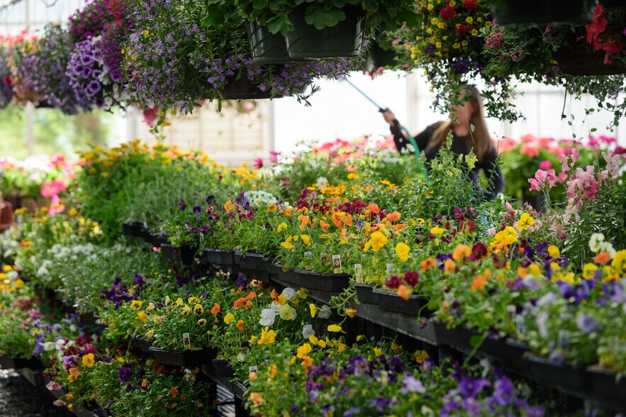 More Photos Of 305 Buckley Dr, Crested Butte Contractor Storage Yard For Sale