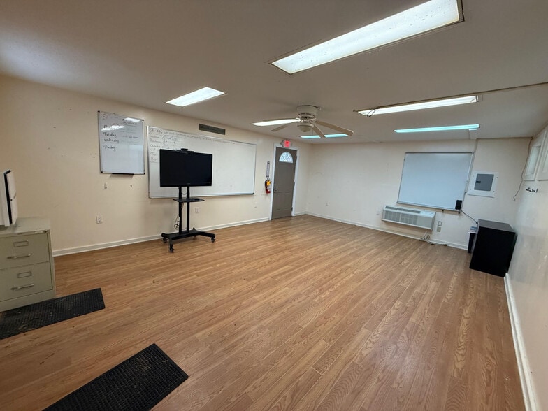 More Photos Of 126 Camp Elliott Rd, Black Mountain Specialty For Sale