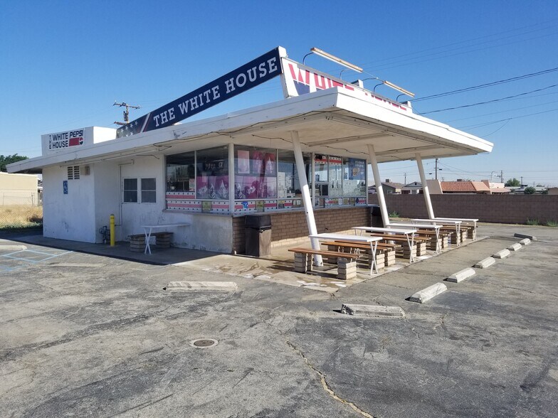 More Photos Of 44431 Division St, Lancaster Restaurant For Sale