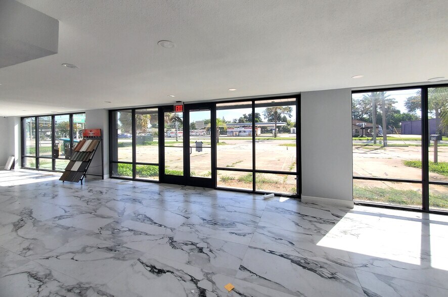 More Photos Of 1522 Ridgewood Ave, Holly Hill Showroom For Sale