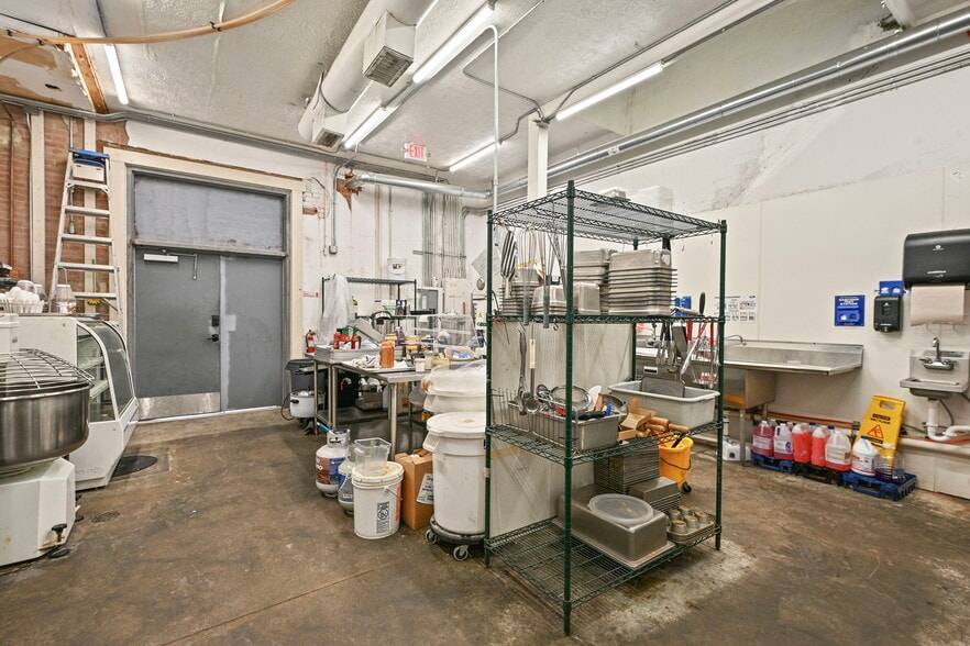 More Photos Of 220 N Main St, Bryan Storefront For Sale