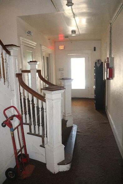 More Photos Of 500 Cherry St, Elizabeth Assisted Living For Sale