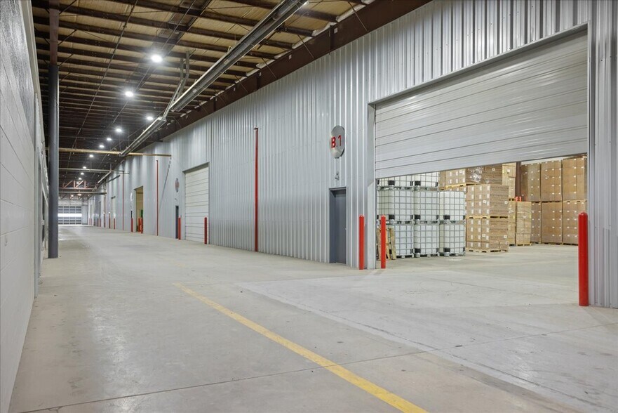 More Photos Of 1938 Wyott Dr, Cheyenne Warehouse For Lease