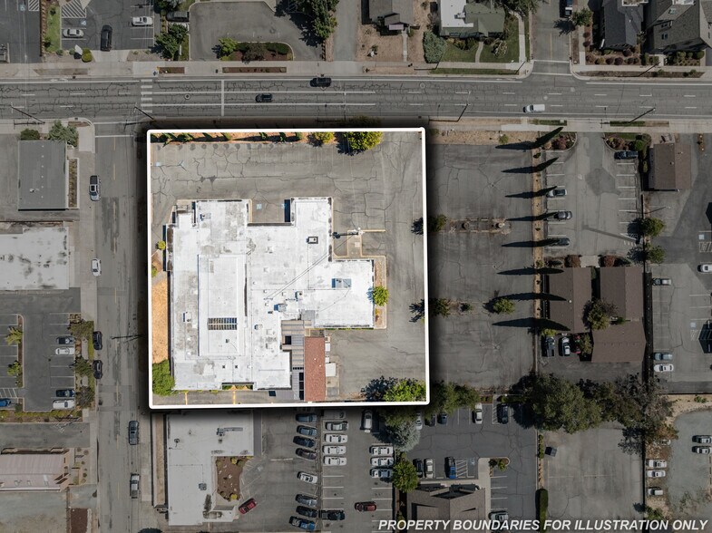 More Photos Of 125 NE Manzanita Ave, Grants Pass Medical For Sale