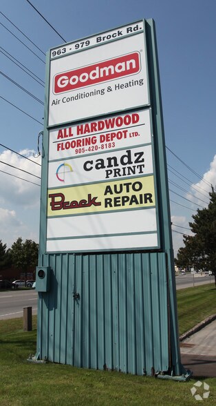 More Photos Of 963-979 Brock Rd, Pickering Flex For Lease