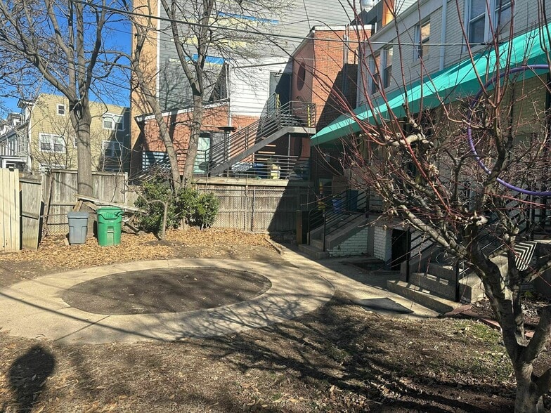 More Photos Of 4300-4304 Georgia Ave NW, Washington Storefront For Lease