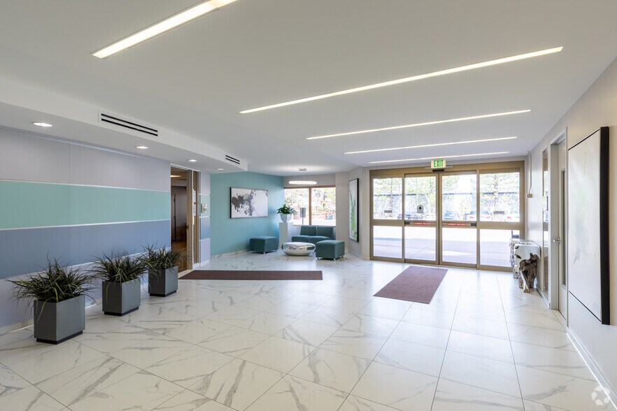 More Photos Of 8089 S Lincoln St, Littleton Medical For Lease