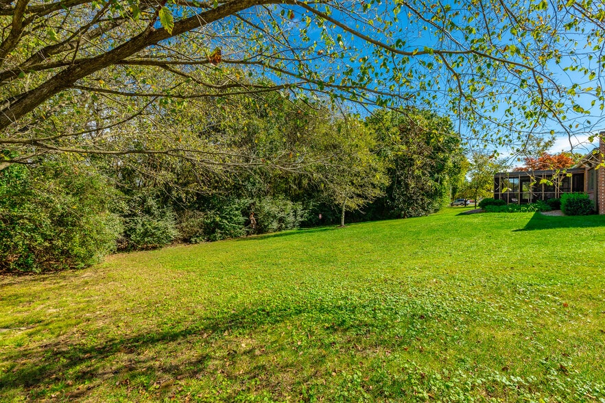 More Photos Of 932 Spring Creek Rd, Chattanooga Office For Sale