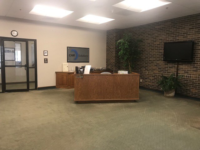 More Photos Of 1515 N Sanborn Blvd, Mitchell Office For Sale