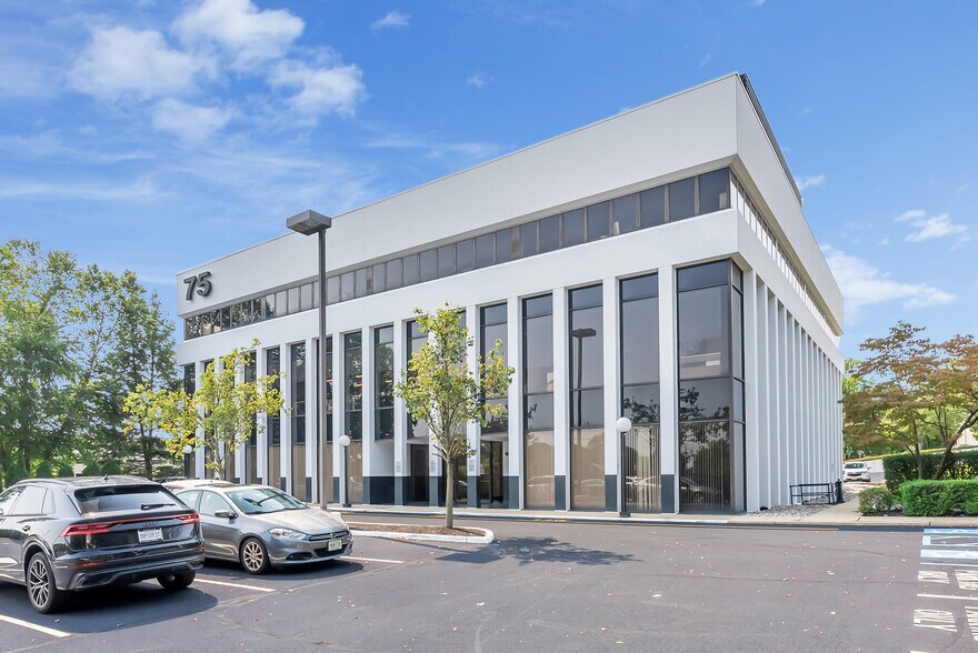 More Photos Of 75 Lincoln Hwy, Iselin Medical For Lease