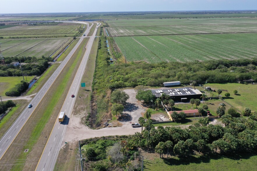 More Photos Of 9891-9915 W US HWY 27, Clewiston Flex For Sale