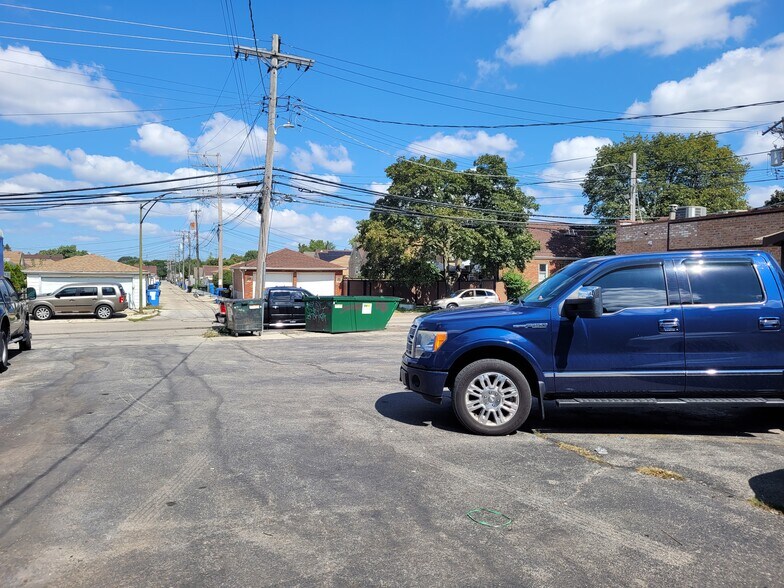 More Photos Of 5546 S Archer Ave, Chicago General Retail For Sale