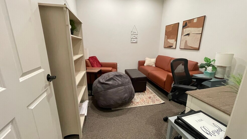 More Photos Of 8668 John Hickman Pky, Frisco Medical For Sale