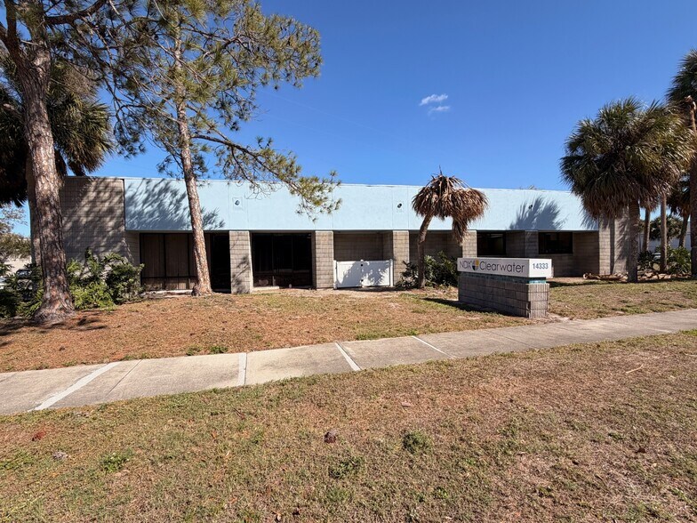 More Photos Of 14333 58th St N, Clearwater Office For Sale