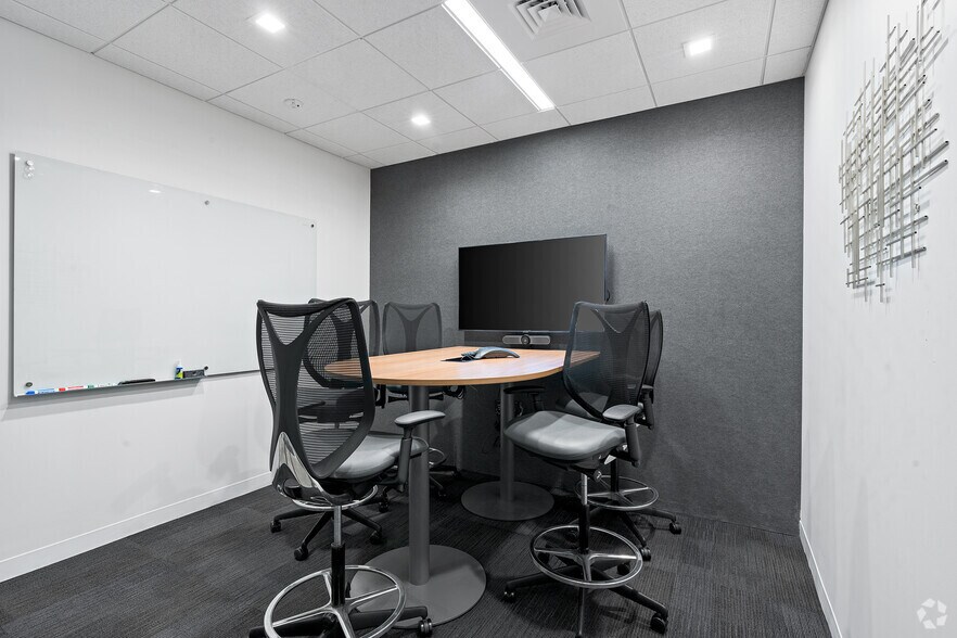 More Photos Of 44 S Broadway, White Plains Coworking Space