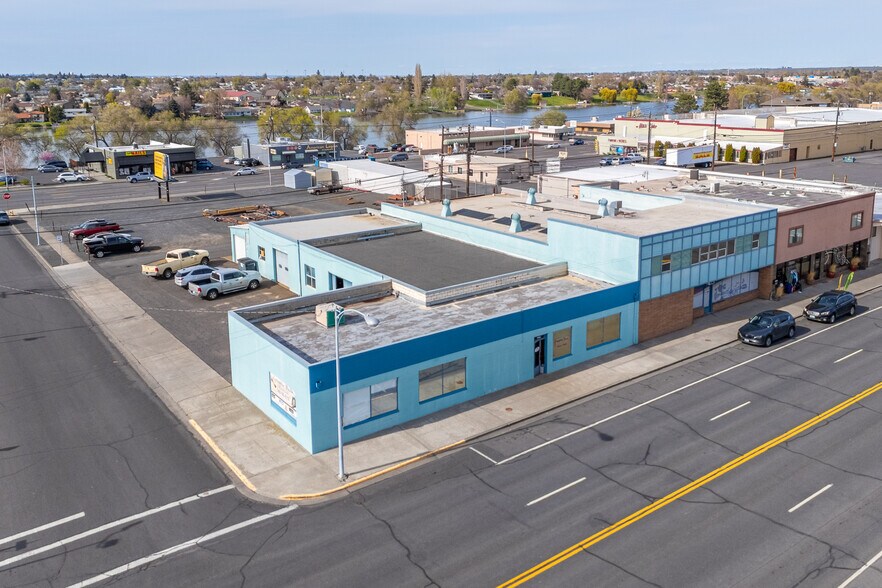 More Photos Of 612 W 3rd Ave, Moses Lake Industrial For Sale