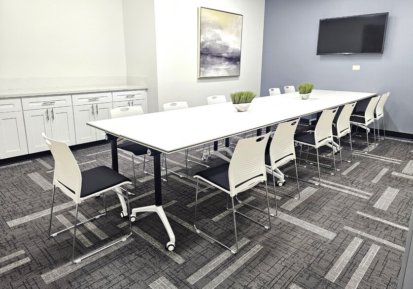 More Photos Of 337 N Vineyard Ave, Ontario Office Residential For Lease