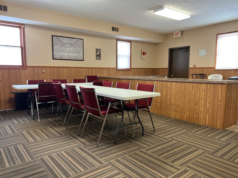 More Photos Of 418 S 14th St, Wymore General Retail For Sale