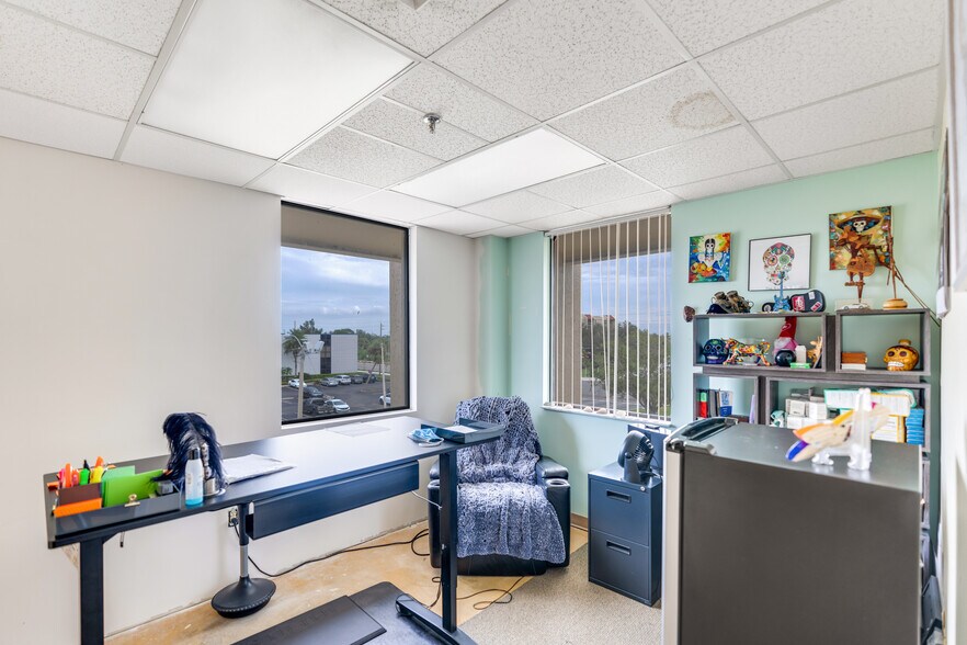More Photos Of 2525 Harbor Blvd, Port Charlotte Medical For Sale