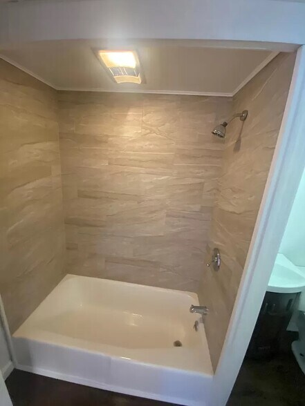 More Photos Of 73 Southgate St, Worcester General Retail For Sale