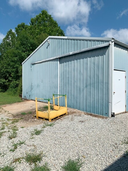 More Photos Of 1206 S Taylor Mill Rd, Scottsburg Manufacturing For Lease