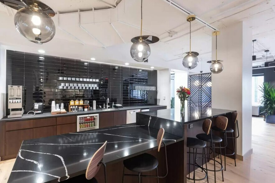 More Photos Of 650 Massachusetts Ave NW, Washington Coworking Space