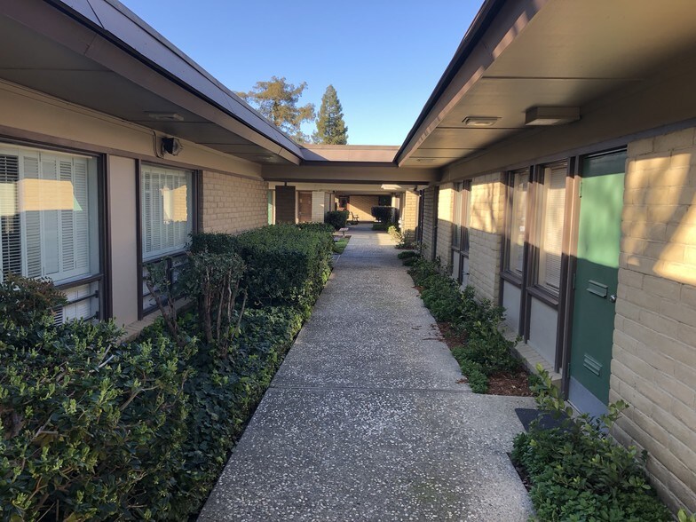 More Photos Of 1204 Cottonwood St, Woodland Office For Sale